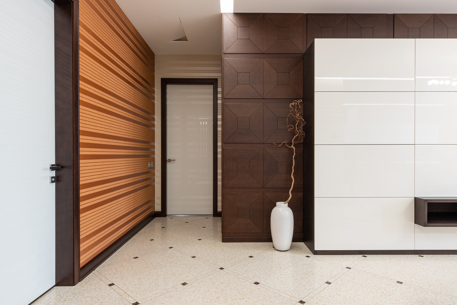 usa intrare apartament izolata fonic