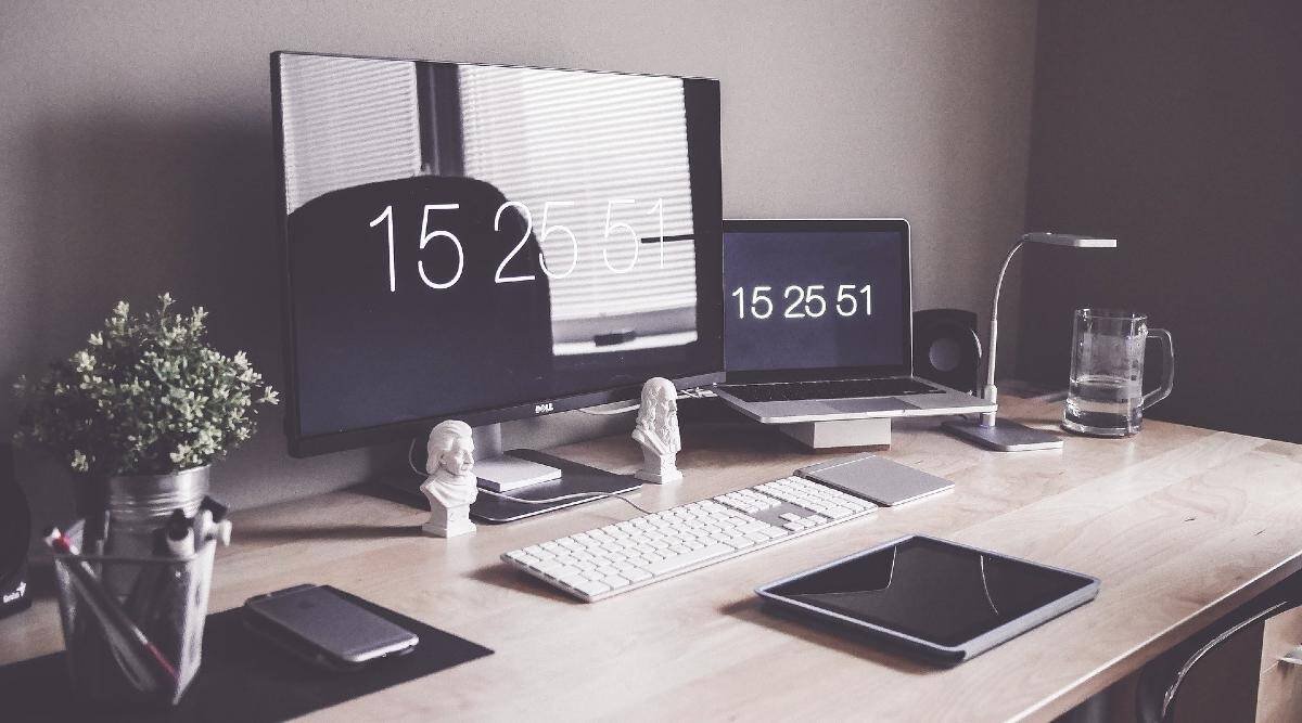 workstation-vs-laptop