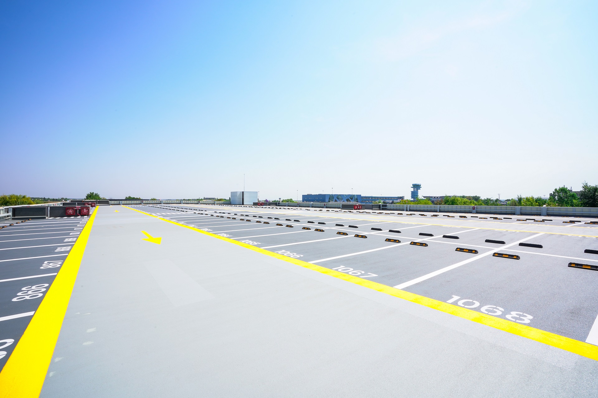 cost parcare Aeroport Otopeni